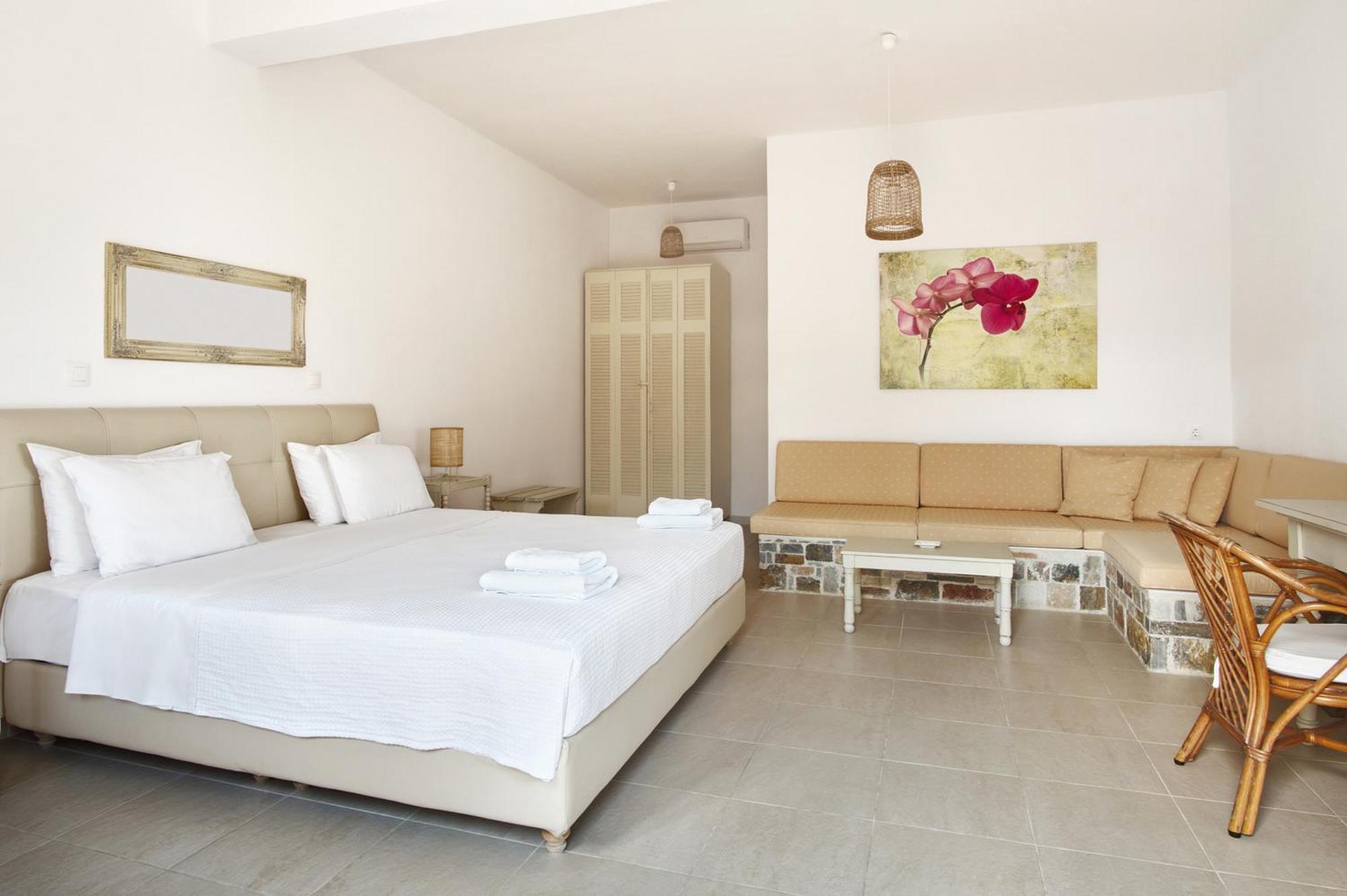 Petrino Hotell Ambrami Rum bild
